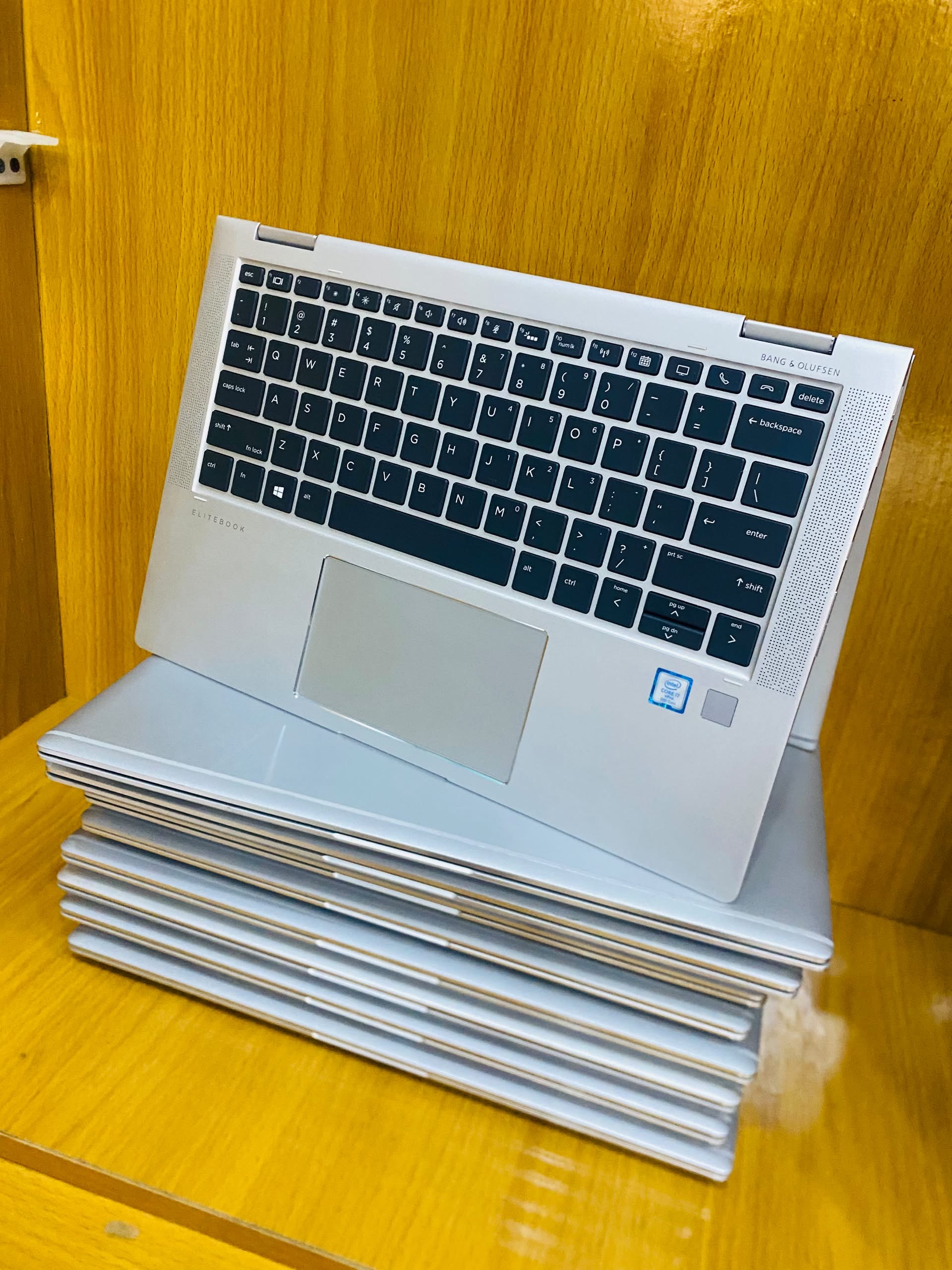 HP Elitebook 1030G3 X360