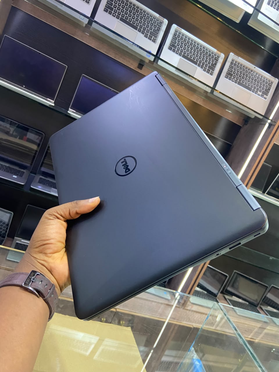 Dell Latitude 7450