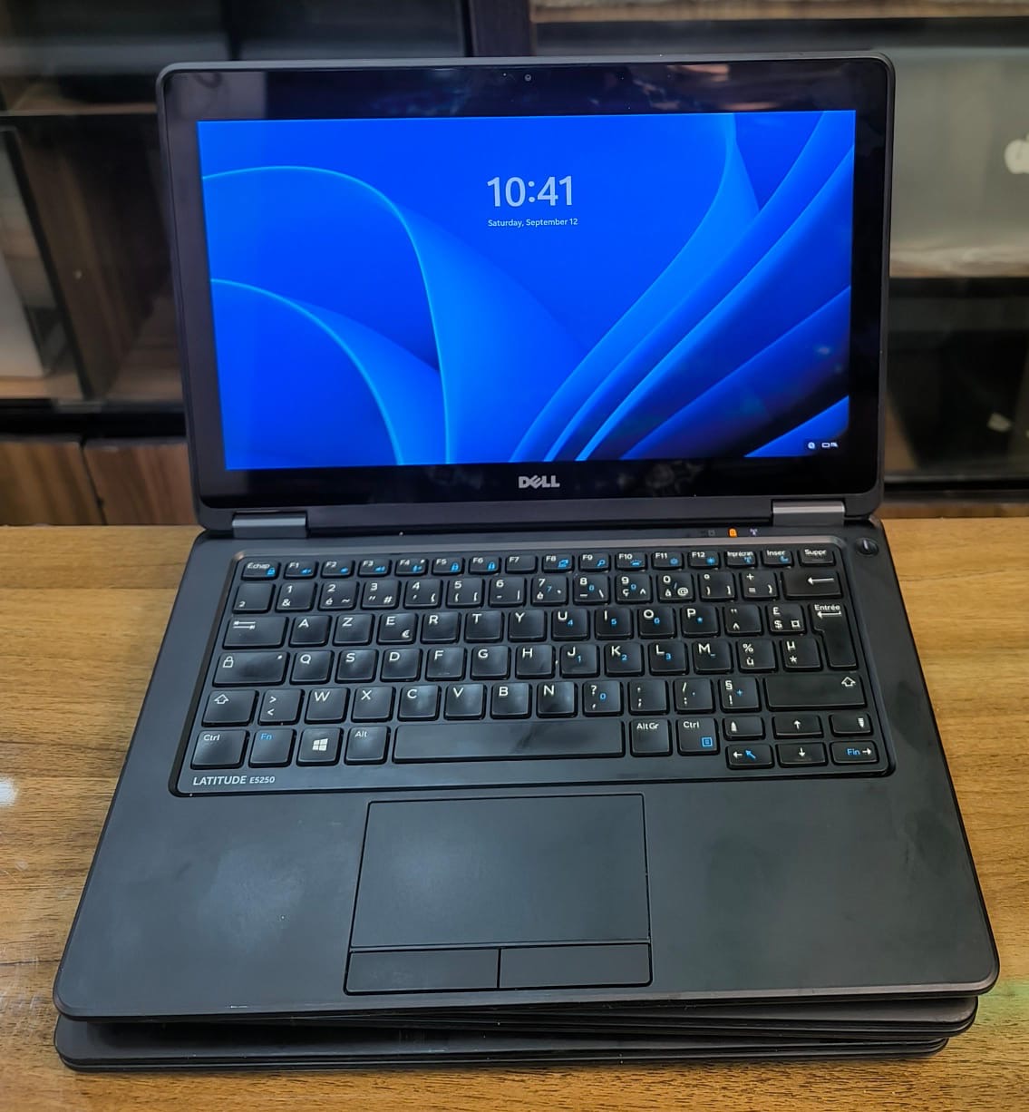 🇬🇧Dell 7250